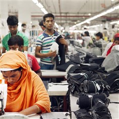 Garment-workers-at-the-Nishat-Complex