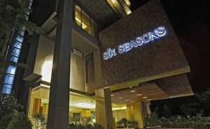 Six+Seasons+Hotel